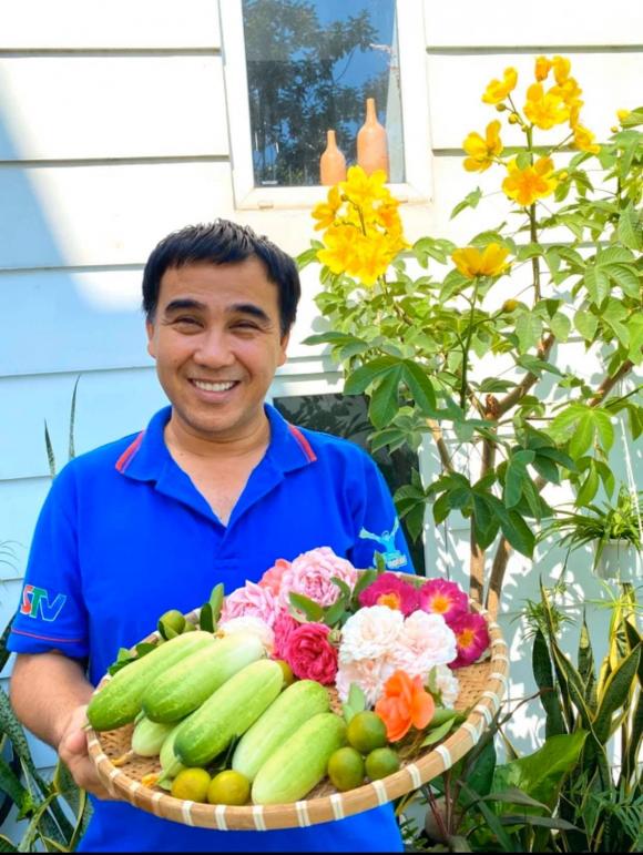 Bà xã Quyền Linh chia sẻ bí quyết trồng hoa hồng-1