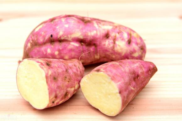 Khi mua khoai lang nên chọn củ to hay củ nhỏ? Lão nông dạy bạn 3 mẹo nhỏ, khoai lang mua về sẽ mềm và ngọt-5