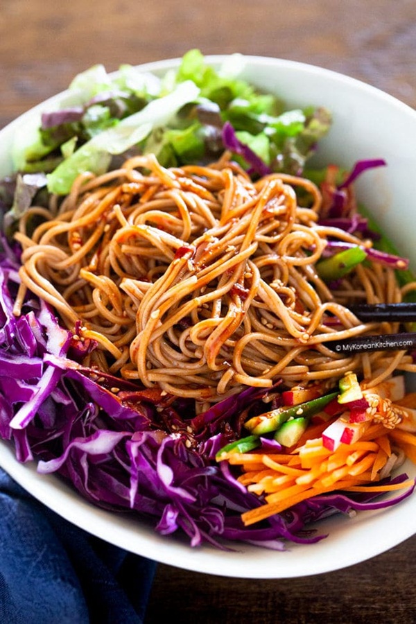Cách làm salad mì trộn kiểu Hàn Quốc đơn giản lại thơm ngon, không lo bị béo-1