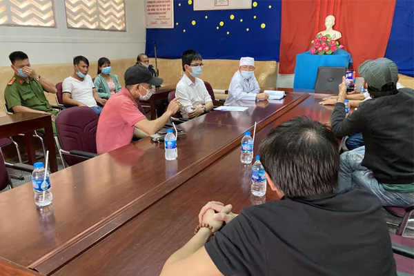 CLIP: Căng thẳng vụ sản phụ tử vong sau sinh, con cấp cứu, người nhà tố bác sĩ tắc trách-1