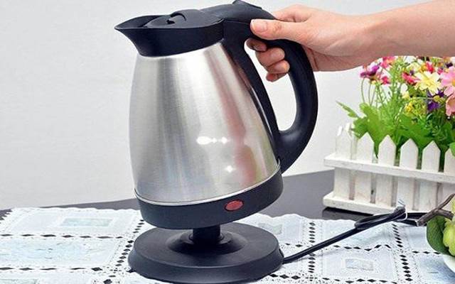 6 thói quen khi sử dụng ấm siêu tốc ảnh hưởng đến tính mạng-2