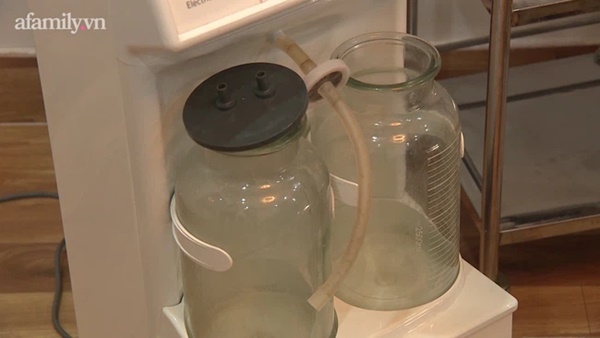 TP.HCM: Phòng khám da liễu cấy chỉ trái phép khiến mặt bệnh nhân sưng vù, dùng mác Hàn Quốc quảng cáo làm đẹp phi pháp-2