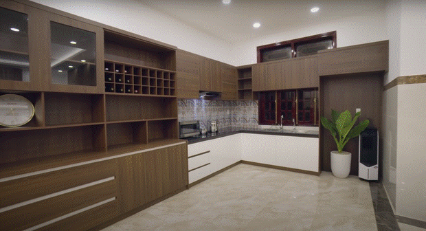 Hoa hậu HHen sửa nhà hết 2,5 tỷ để báo hiếu, kể chuyện mẹ từng phải bán dây chuyền để xây nhà nghe mà thương-6