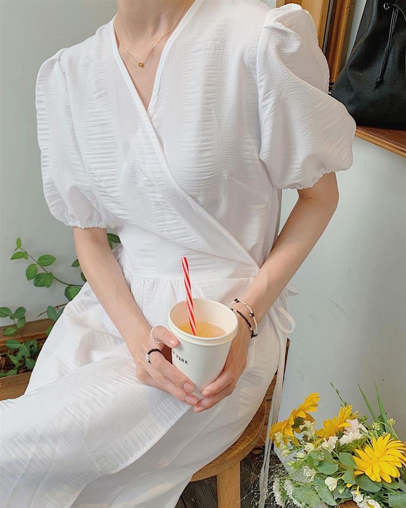 Vì sao váy trắng là item không thể thiếu trong tủ đồ mùa hè  BaoHaiDuong