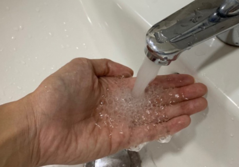 Chỉ dùng 3 phút biết ngay nguồn nước có nhiễm độc hay không? Đừng dại mà dùng-2