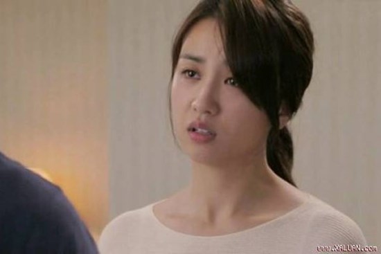 Vừa nghe vợ bàn đón mẹ đẻ tới sống cùng, chồng quát “nhà không phải cái chợ”, nhưng màn đáp trả đanh thép của cô lại khiến anh tái mặt, xuống giọng gấp