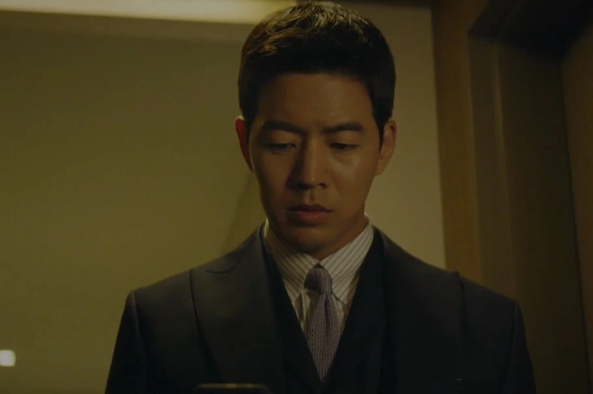 Trước khi vào phòng sinh, vợ đưa tôi mẩu giấy nhỏ với nội dung choáng váng, hé lộ sự thật chôn giấu nhiều năm qua-1