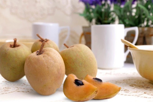 Mùa hồng xiêm thơm ngọt tháng 3: Tận dụng làm thuốc chữa tiêu chảy, trị táo bón siêu hay-1