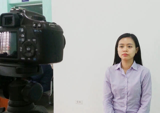 Chị em đi chụp ảnh làm Căn cước công dân gắn chip có được trang điểm không?-2