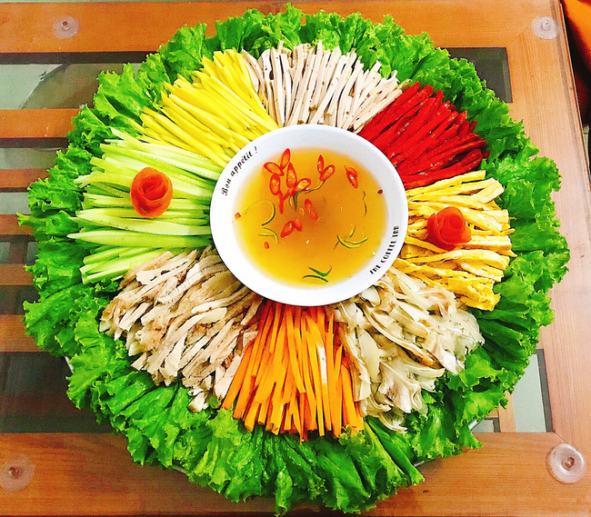 Nữ sinh 20 tuổi hô biến mâm cơm đơn giản thành bữa tối trăm hoa đua nở cực ngon mắt khiến tín đồ mê ăn uống xuýt xoa đòi thưởng thức-13