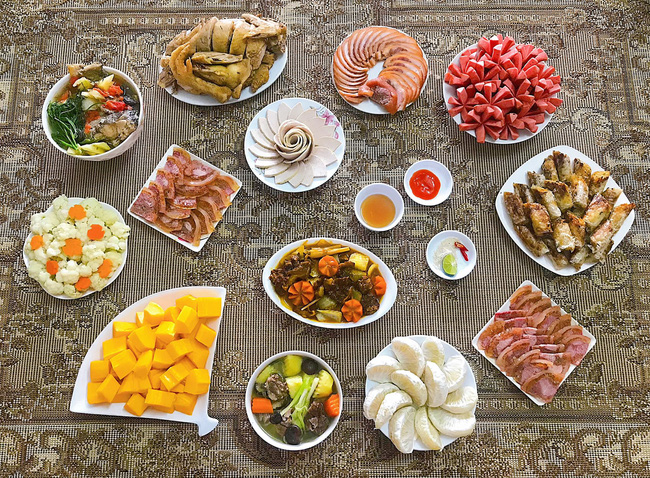 Nữ sinh 20 tuổi hô biến mâm cơm đơn giản thành bữa tối trăm hoa đua nở cực ngon mắt khiến tín đồ mê ăn uống xuýt xoa đòi thưởng thức-17