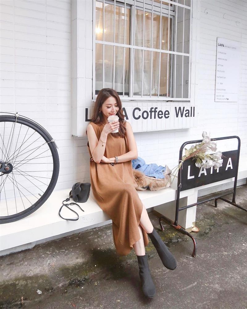 5 kiểu váy không bao giờ lỗi mốt và còn có khả năng hack tuổi đỉnh của chóp cho chị em ngoài 30-5