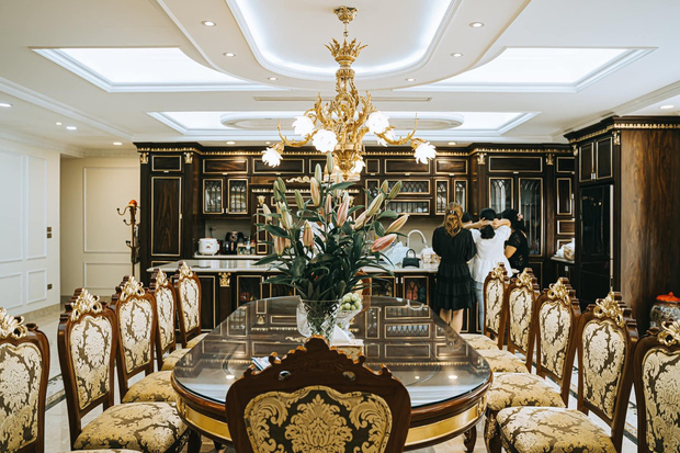 Đại gia kinh doanh đèn cao tay ở khoản chơi đồ gỗ, nhà trông giàu có nhưng không hề phô trương-3