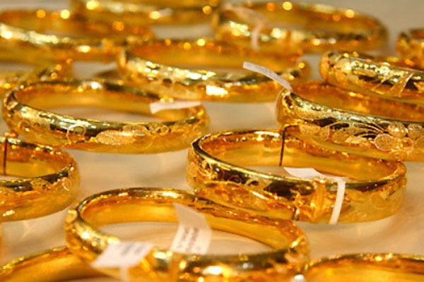 Giá vàng hôm nay 27/3: Một tuần biến động mạnh-2