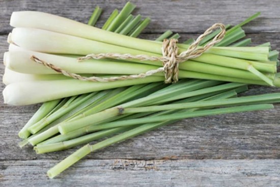 Chỉ 1 nắm sả 5 nghìn đồng bạn sẽ thấy cực kỳ diệu, điều thứ 2 mọi phụ nữ đều cần