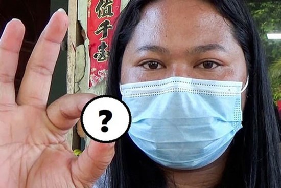 Sau bữa ăn 50 ngàn đồng, cô gái nghèo khổ bỗng chốc đổi đời thành triệu phú, thu hút cả vùng kéo đến xem “phép màu” từ trên trời rơi xuống