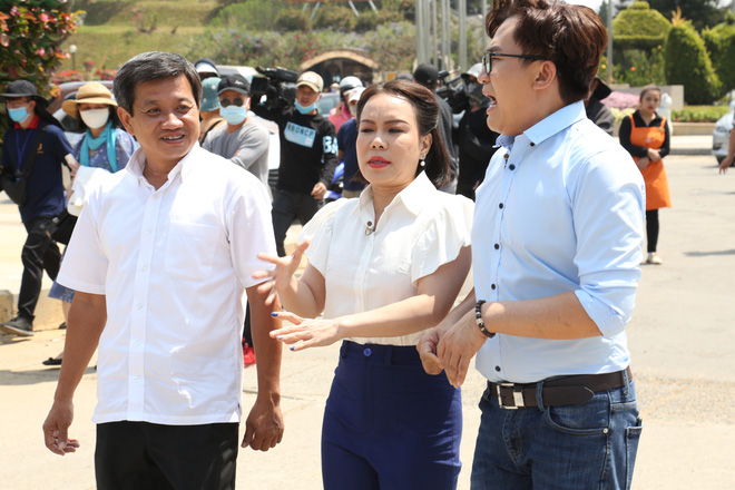 Ông Đoàn Ngọc Hải tham gia show truyền hình: Đứng cạnh Việt Hương, tôi bị khớp, ngại quá-3