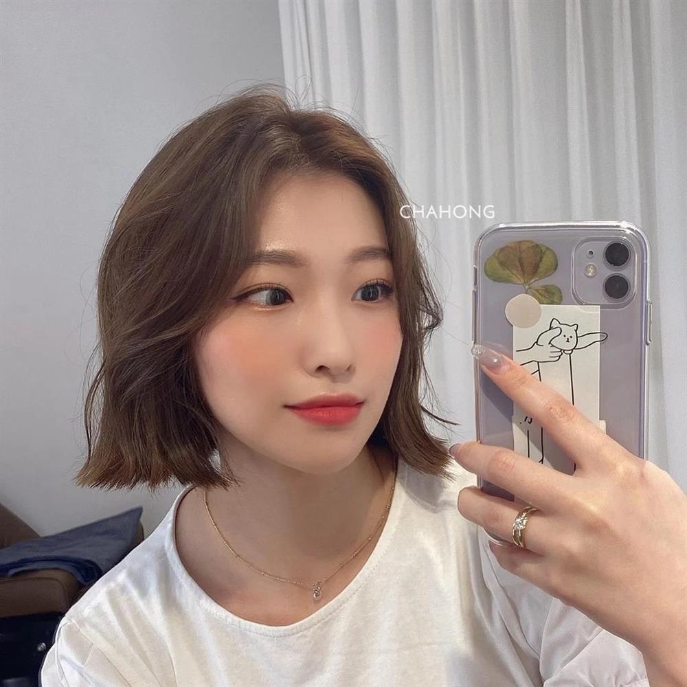 Nàng mặt tròn muốn cắt tóc ngắn thì phải chú ý đến điểm này-7