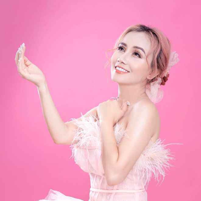 Diễn viên U50, 4 đời chồng: Chả hiểu sao đàn ông họ yêu quý tôi cực!-1