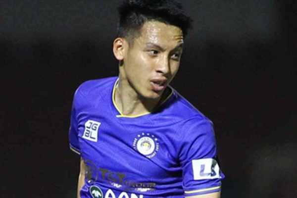 Đỗ Hùng Dũng lần đầu bước đi sau chấn thương kinh hoàng, mở ra triển vọng sớm bình phục-3