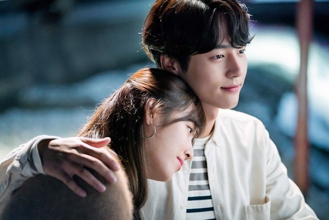 Vô tình làm vỡ con heo đất của vợ, tôi sốc nặng thấy nhiều tờ giấy kẹp cùng số tiền trong đó hé lộ bí mật ghê rợn mà em giấu bao lâu-1