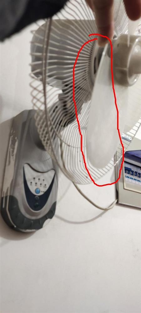 Quạt điện chạy ồn, ít gió hóa ra có vấn đề ở đây, bạn có thể sửa chữa dễ dàng mà không tốn tiền-2