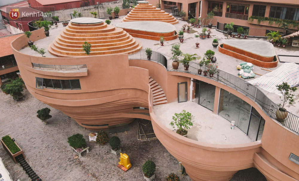 Cận cảnh biệt phủ làm bằng gốm 150 tỷ tại Hà Nội-3