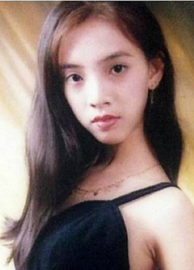 Ngỡ ngàng khi nhìn lại nhan sắc ngày xưa của dàn nữ danh hài Vbiz: Hồng Đào quá đỗi gợi cảm, Vân Dung từng lọt top cao của Hoa hậu Việt Nam-17