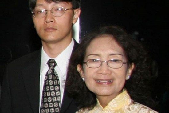 Nam sinh người Việt thông minh, học giỏi khiến mẹ tự hào hết mực, ai ngờ bi kịch kinh hoàng ập đến vào một buổi tối