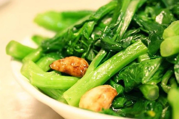 Loại rau dại này đắt gấp 2 lần rau muống, rau lang và bổ như nhân sâm tự nhiên nhưng nhiều người Việt vẫn chưa biết cách dùng đúng-5