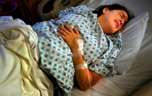 Nữ giám đốc 38 tuổi mắc ung thư cổ tử cung, bác sĩ chỉ ra 3 thói quen dễ dẫn đến căn bệnh này-1