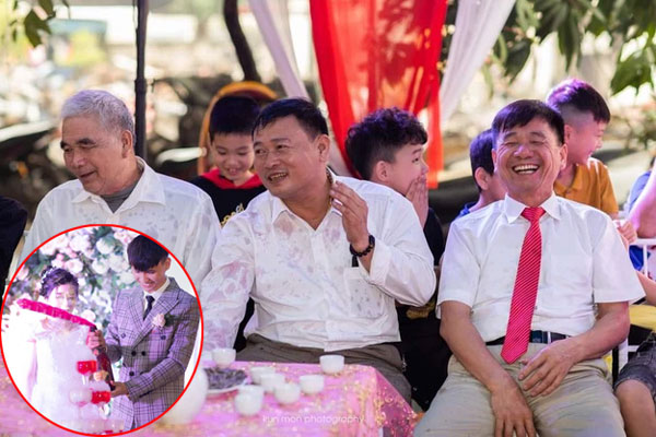 Clip: Dòng sông rượu vang đỏ chạy qua khu dân cư gây kinh ngạc-1