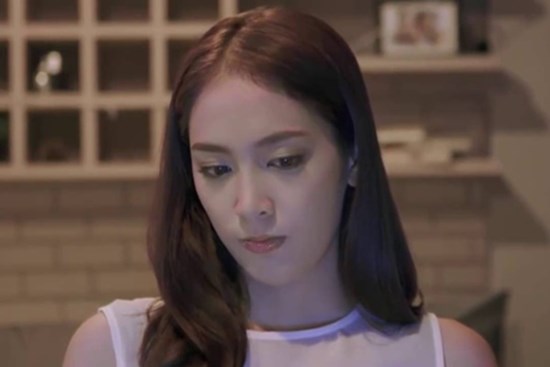 Mẹ kế bệnh nặng tôi nấn ná việc chữa trị vì không có tình cảm, đến lúc bà mất xem hồ sơ bệnh án mà tôi uất nghẹn