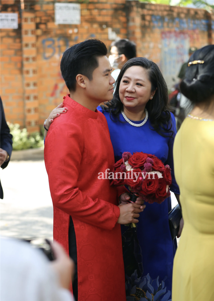 Đọ sắc những bà mẹ đại gia của hội rich kid: Bà trùm hàng hiệu Thủy Tiên sở hữu thần thái đỉnh cao, mẹ Phan Thành bí ẩn nhất Sài thành-28