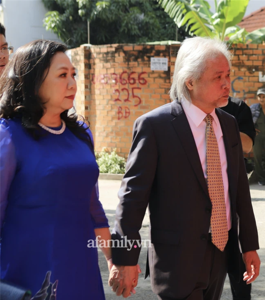 Đọ sắc những bà mẹ đại gia của hội rich kid: Bà trùm hàng hiệu Thủy Tiên sở hữu thần thái đỉnh cao, mẹ Phan Thành bí ẩn nhất Sài thành-29