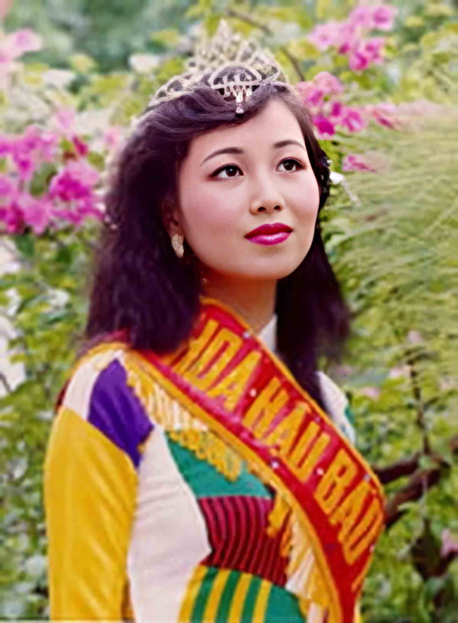 Hoa hậu giỏi ngoại ngữ nhất Việt Nam: Đăng quang mấy chục năm vẫn chưa ai vượt được, cách dạy con ra sao mọi người phải sửng sốt?-1