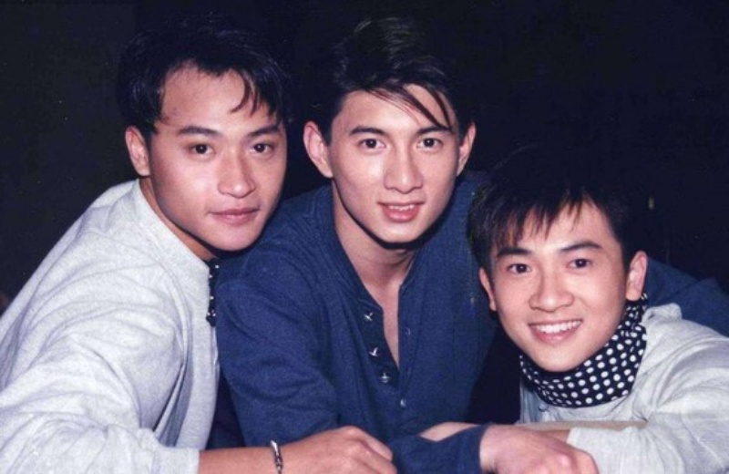 Sao Cbiz làm gì khi hết thời: La Chí Tường quét rác trên phố, Trịnh Sảng chật vật vay tiền mở tiệm trà sữa-11