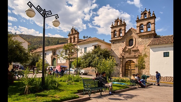 Ngày Cá tháng Tư các nước trên thế giới làm gì?-3