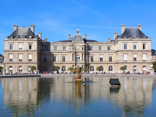 Ngày Cá tháng Tư các nước trên thế giới làm gì?-4