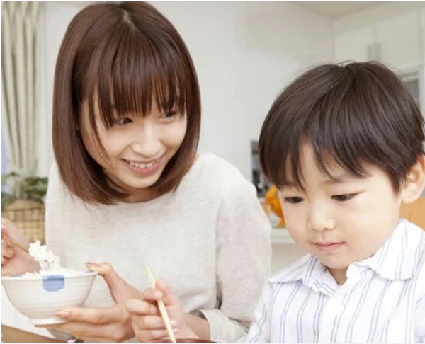 Cha mẹ đừng vội mừng nếu con có 2 biểu hiện sau, bởi có thể con đang gặp vấn đề tâm lý nghiêm trọng-1