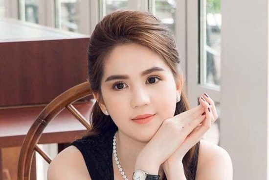 Ngọc Trinh trình báo bị mất bộ sưu tập đồng hồ trị giá khoảng 10 tỷ