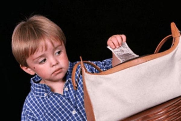 Con cái càng lớn càng ít nói chuyện với cha mẹ? Dấu hiệu đáng tiếc nhưng nhiều người lại lầm tưởng đó là điều đương nhiên-4