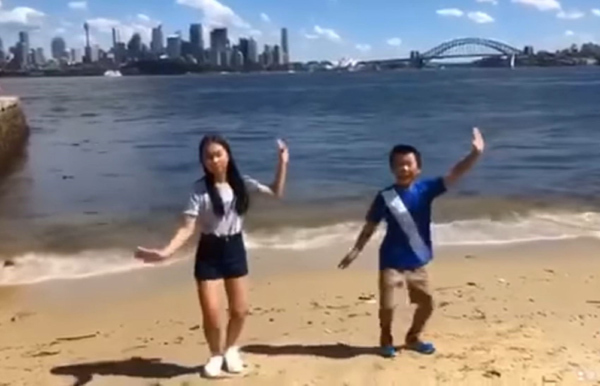 Người Việt khắp thế giới hưởng ứng vũ điệu ‘Puzzle Dance Challenge’-2