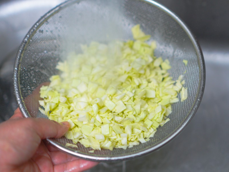 Món ăn giảm cân nhanh: Trưa nào tôi cũng làm bắp cải trộn mang theo ăn trưa, sau 2 tuần giảm cả 3kg!-5