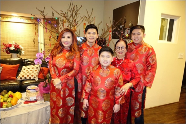 Thừa hưởng năng khiếu âm nhạc từ bố mẹ, cậu cả nhà Bằng Kiều và vợ cũ vinh dự được đề cử nghệ sỹ của năm-5