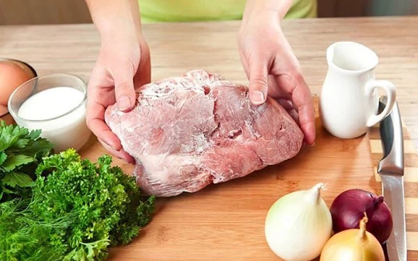 Tự hút chân không để bảo quản thực phẩm: Trào lưu nhà nào cũng làm dễ có nguy cơ ăn thiếu chất và ngộ độc bủa vây-1