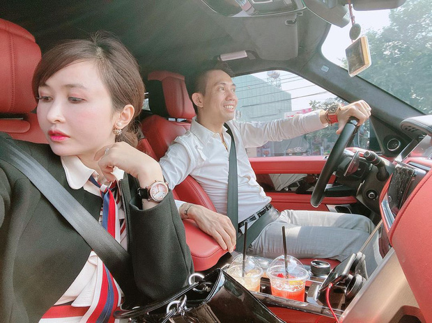 Sau ồn ào ly hôn bà cả, Minh Nhựa tậu đồng hồ hơn 7 tỷ tặng vợ 2-4