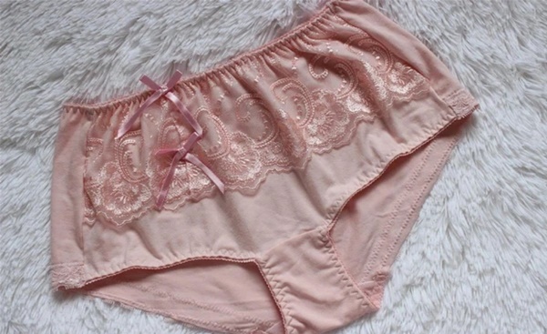 Cô gái 26 tuổi mắc ung thư cổ tử cung vì thường xuyên làm 3 việc trong kỳ kinh nguyệt dễ gây nhiễm vi rút HPV nhất-2