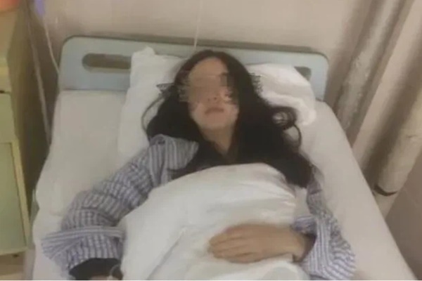 Xuất hiện nhiều đốm tàn nhang ở môi, họng và tay, người phụ nữ không ngờ mình mắc bệnh ung thư-4