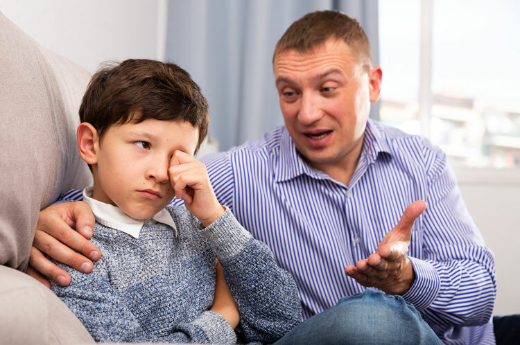 Con cái càng lớn càng ít nói chuyện với cha mẹ? Dấu hiệu đáng tiếc nhưng nhiều người lại lầm tưởng đó là điều đương nhiên-1